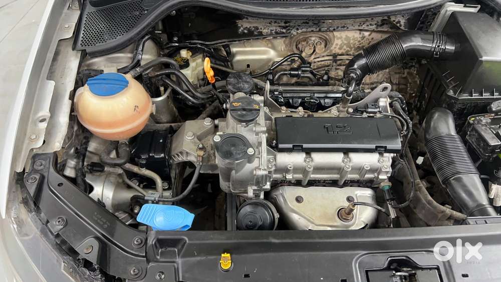 Volkswagen Polo Petrol Highline 1.2l, 2013, Petrol