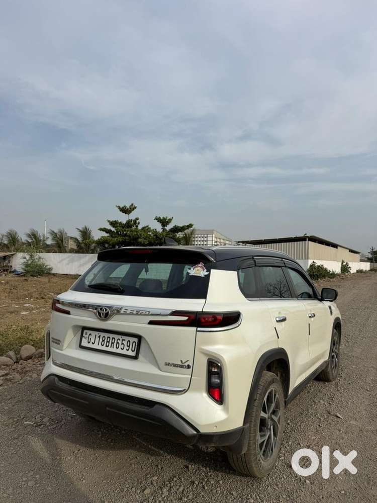 Toyota Hyryder Electric+petrol 2023