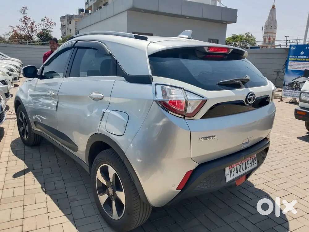 Tata Nexon 2017 Diesel 130000 Km Driven