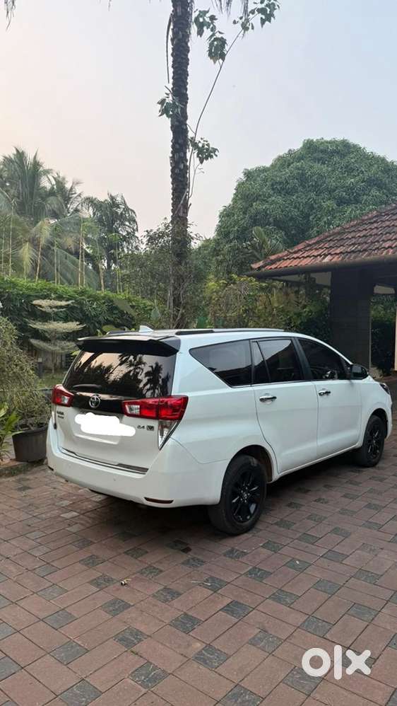 Toyota Innova Crysta Diesel 2017