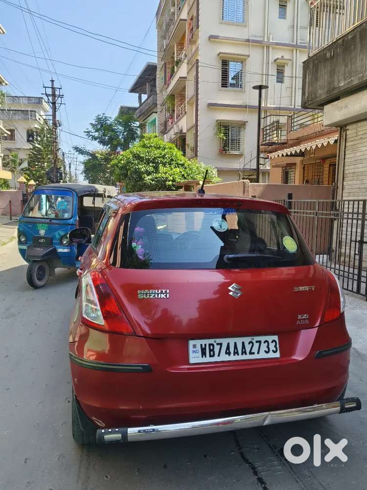 Maruti Suzuki Swift Zxi Abs  2013 Petrol