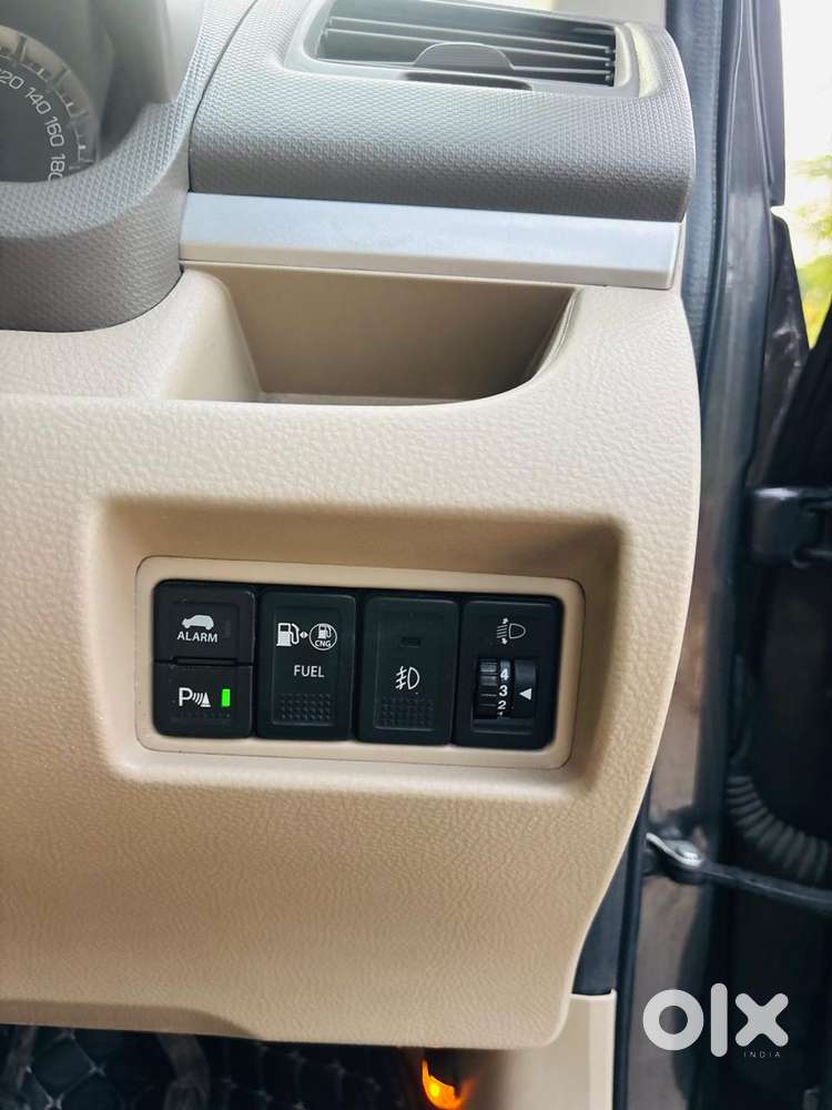 Maruti Suzuki Ertiga Vxi Cng, 2018, Cng & Hybrids