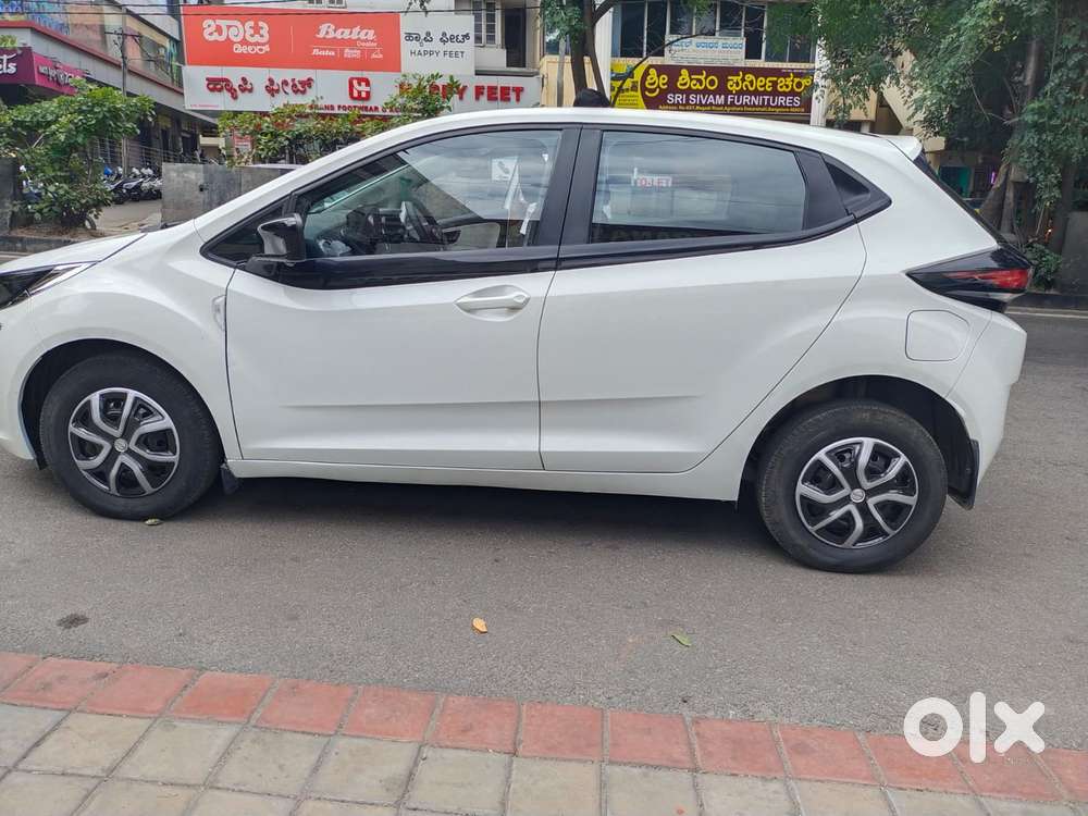 Tata Altroz Xe Petrol, 2023, Petrol