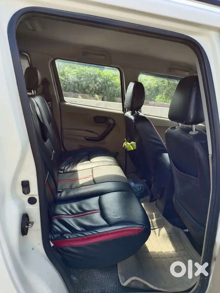 Mahindra Tuv 300 2017 All Ok And With Service Records And Vip Number