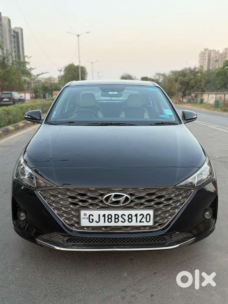Hyundai Verna 1.5 Sx Ivt, 2023, Petrol