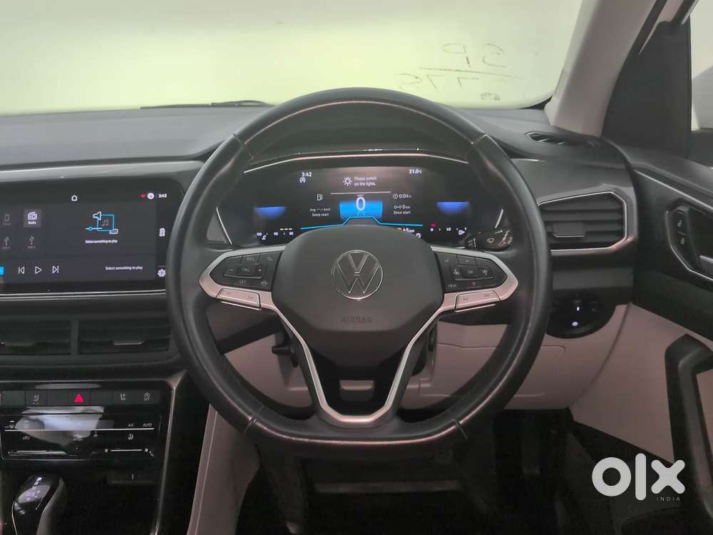 Volkswagen Taigun Topline 1.0 Tsi At (electric Seats), 2023, Petrol