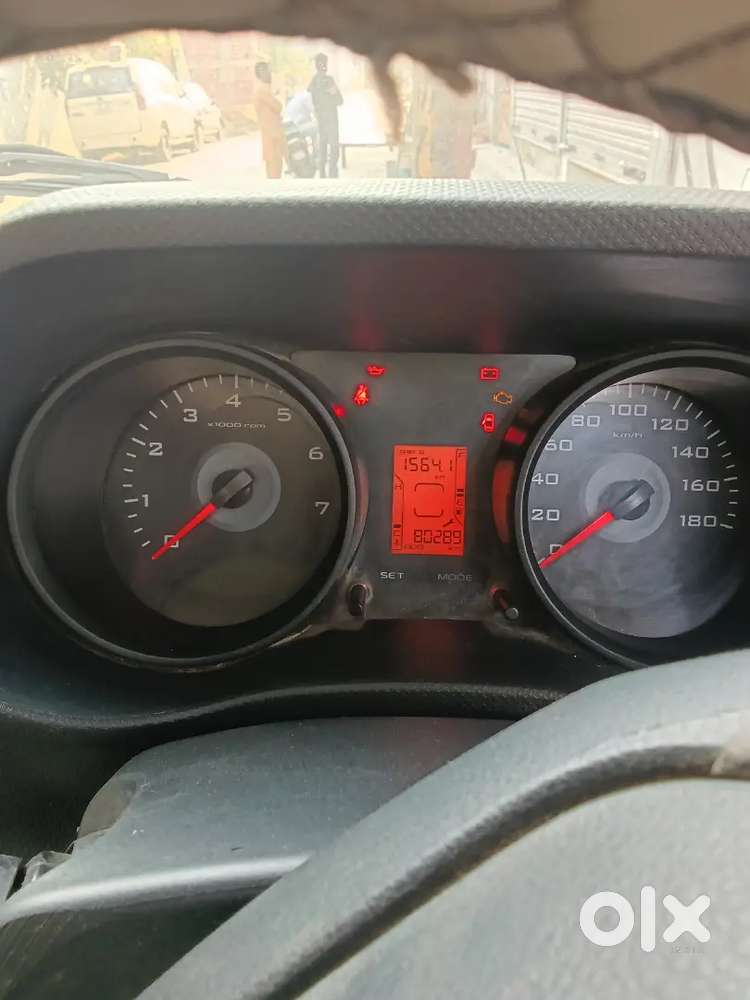 Mahindra Tuv 300 2017