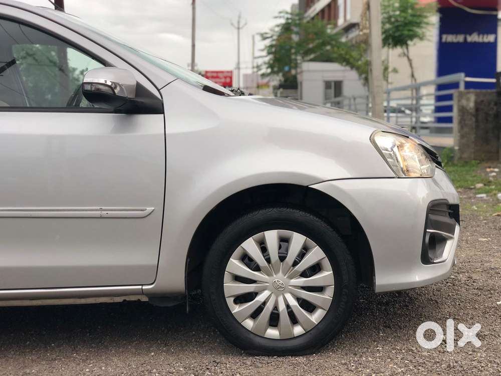 Toyota Etios 1.5 V, 2017, Petrol
