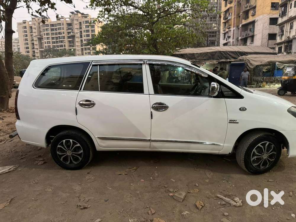 Toyota Innova 2009 Cng & Hybrids Well Maintained