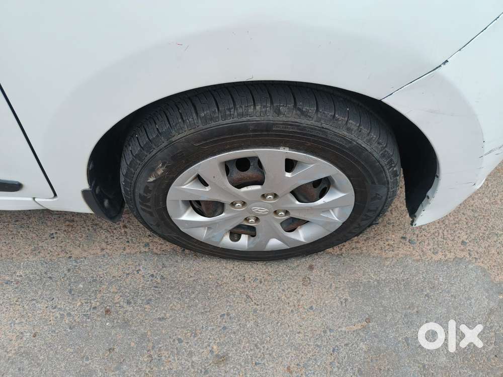 Hyundai Grand I10 Sportz Edition, 2015, Petrol