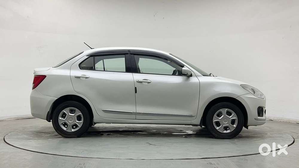 Maruti Suzuki Dzire 1.2 Vxi, 2017, Petrol