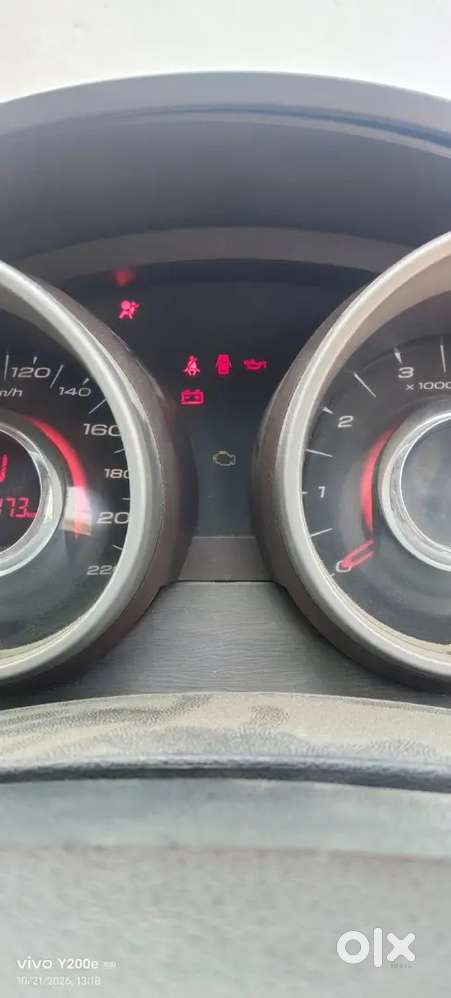 Mahindra Xuv500 W8 2014 Car