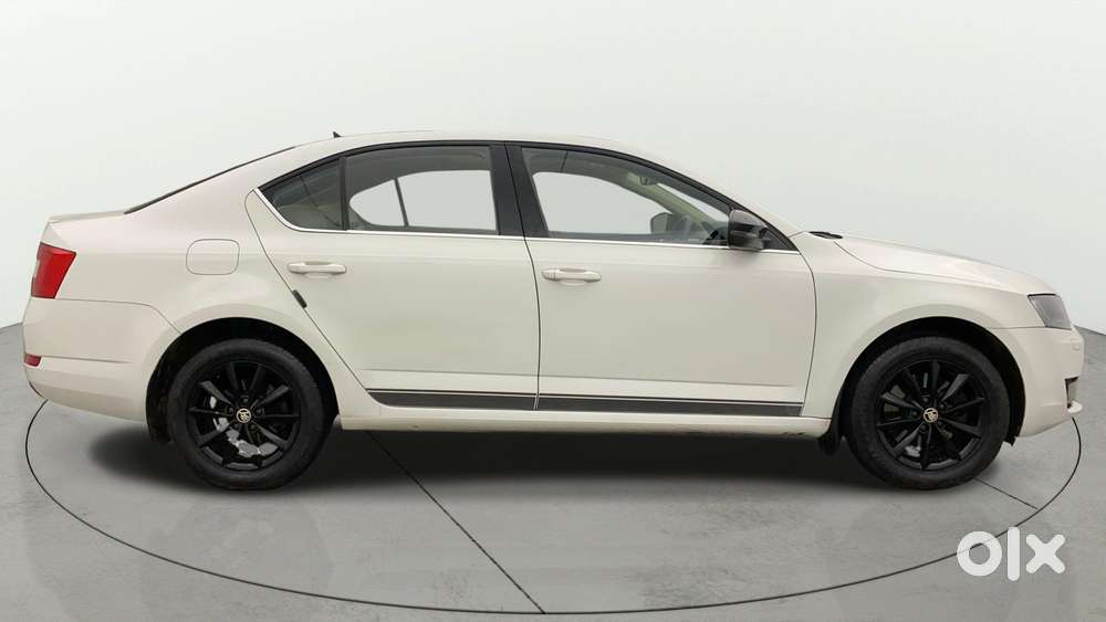 Skoda Octavia 1.8 Tsi At Style Plus, 2017, Petrol
