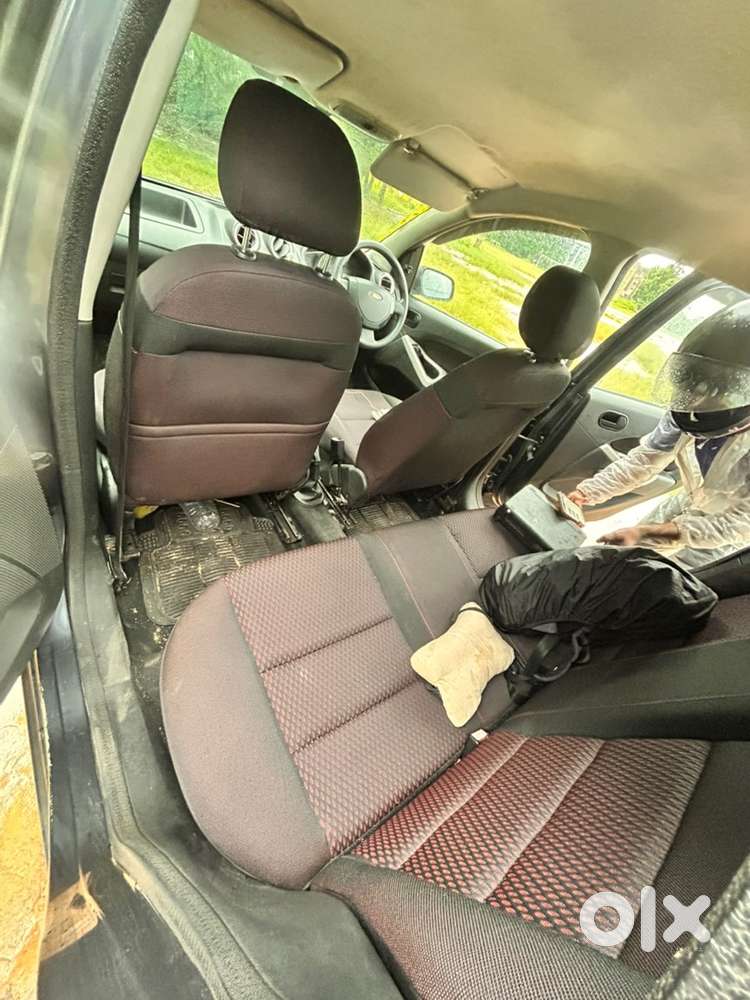 Ford Figo 1.2 Petrol 2010