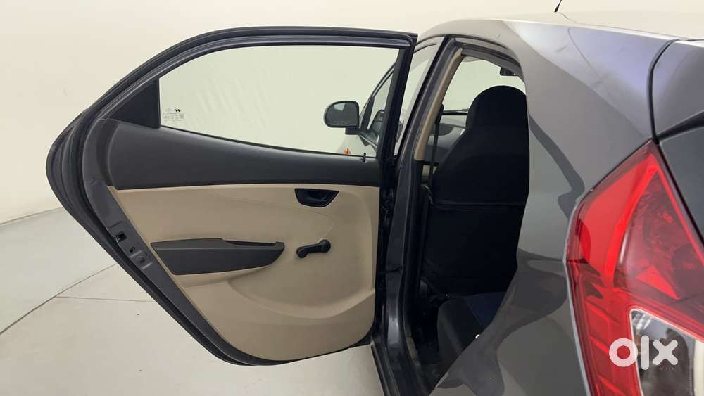 Hyundai Eon Magna +, 2015, Petrol