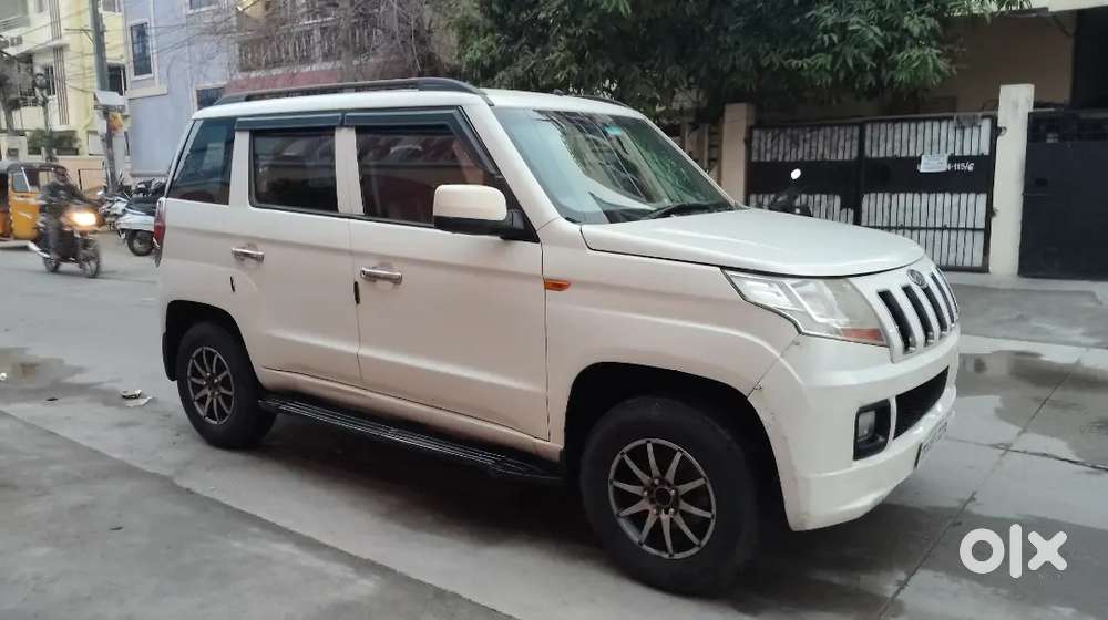 Mahindra Tuv 300 2015