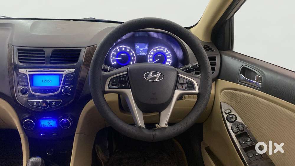 Hyundai Verna Fluidic 1.6 Vtvt Sx, 2013, Petrol