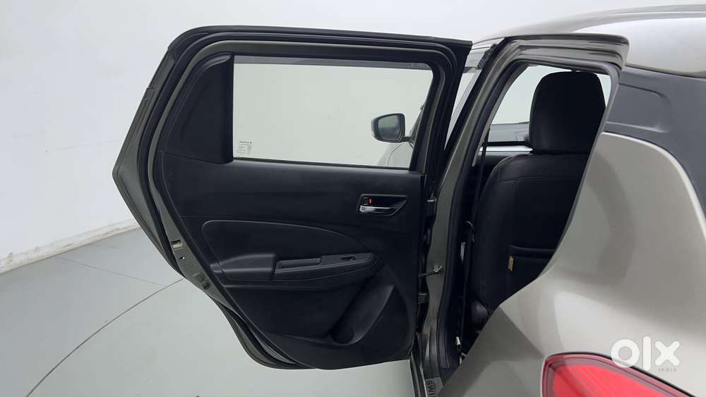 Maruti Suzuki Swift Amt Vvt Vxi, 2022, Petrol