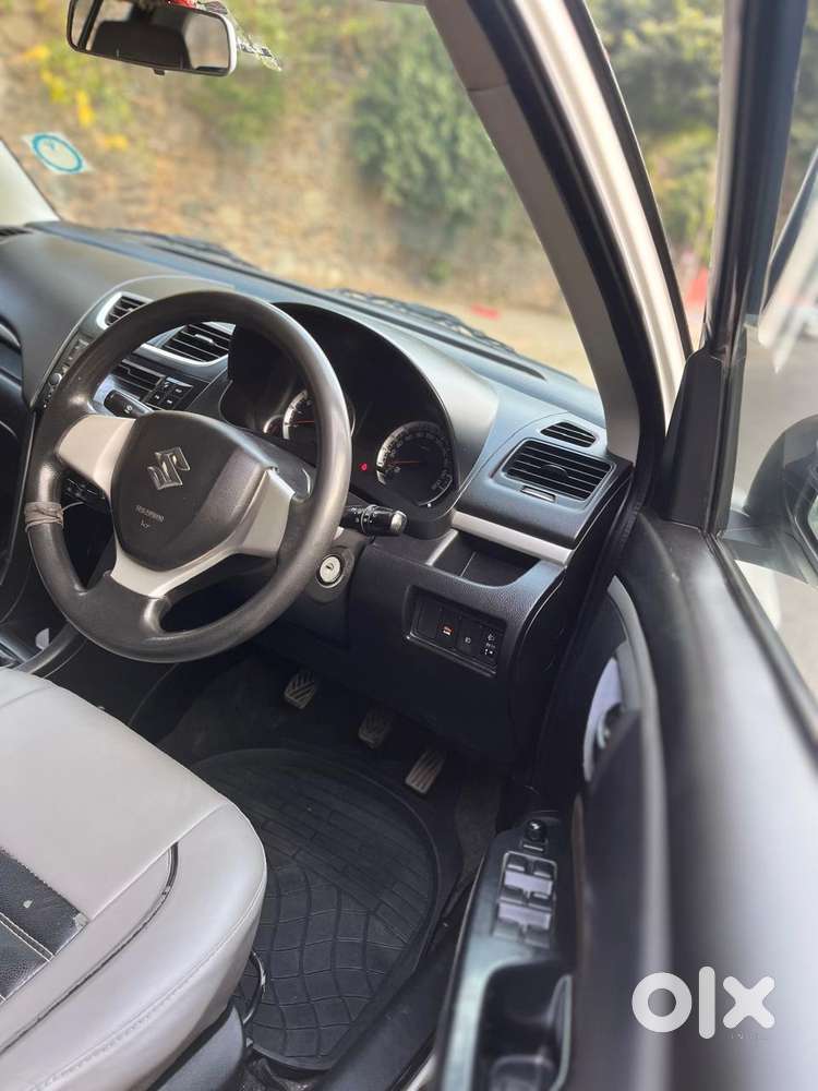 Maruti Suzuki Swift Dzire 1.3 Vxi, 2016, Petrol