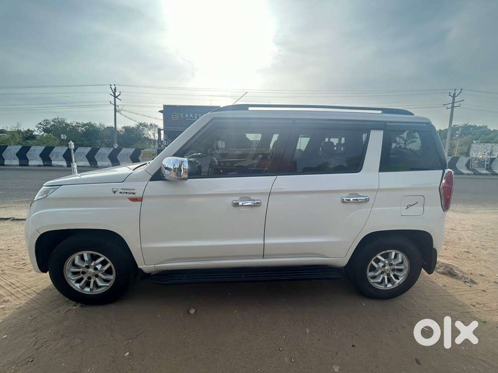 Mahindra Tuv 300 2018 Diesel Well Maintained