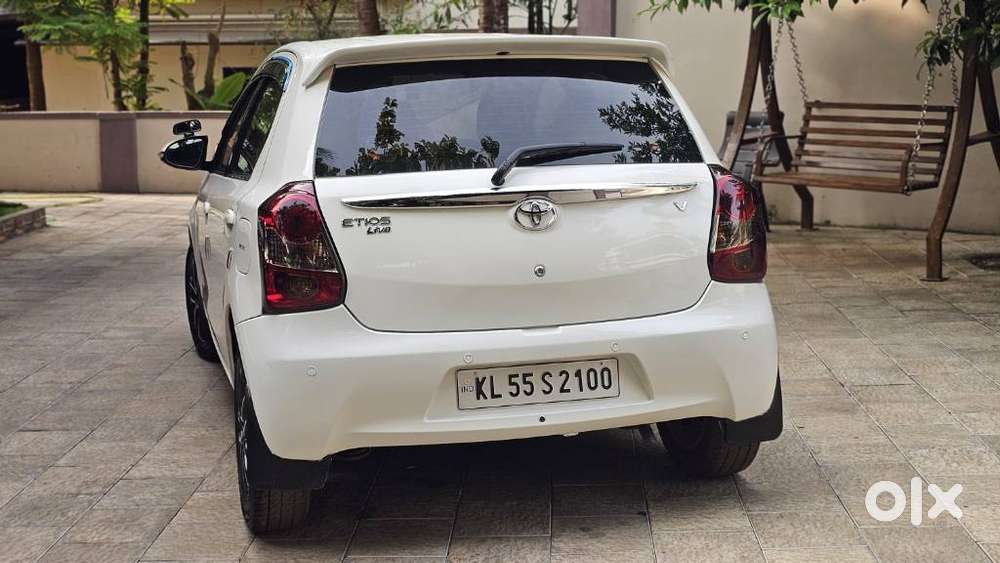 Toyota Etios Liva V, 2015, Petrol