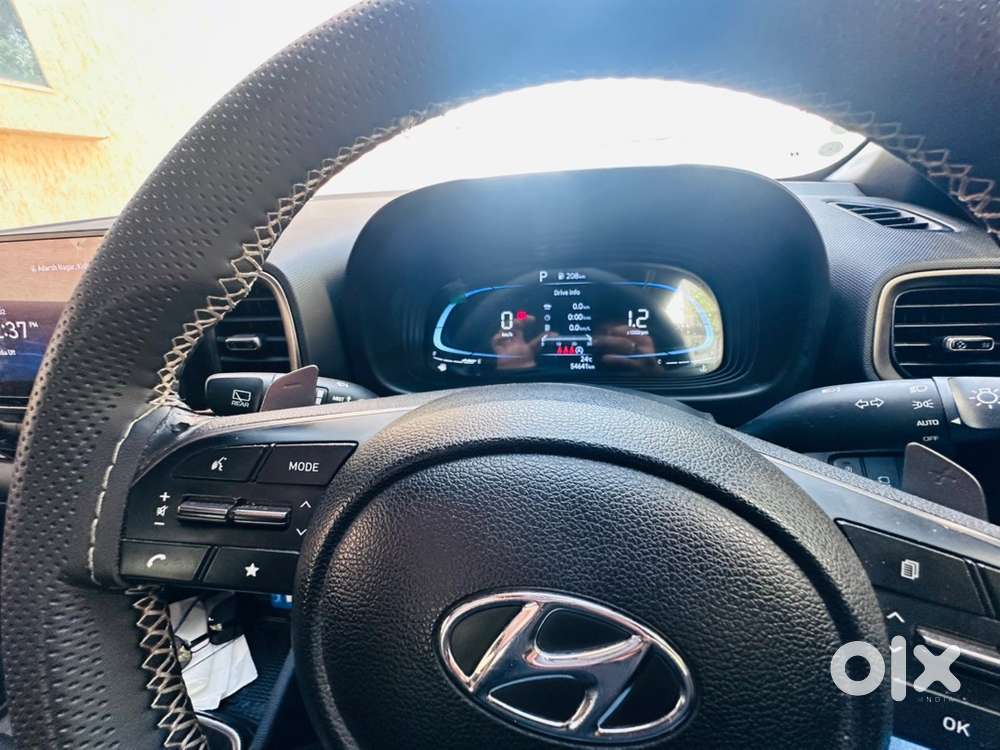 Hyundai New Venue 2023 Petrol Automatic 55000 Km Driven