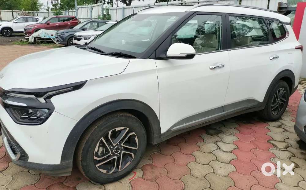 Kia Carens Diesel Luxury 2023