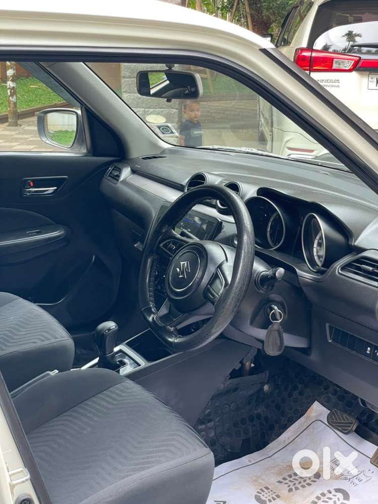 Maruti Suzuki Swift 1.2 Vxi (o), 2023, Petrol