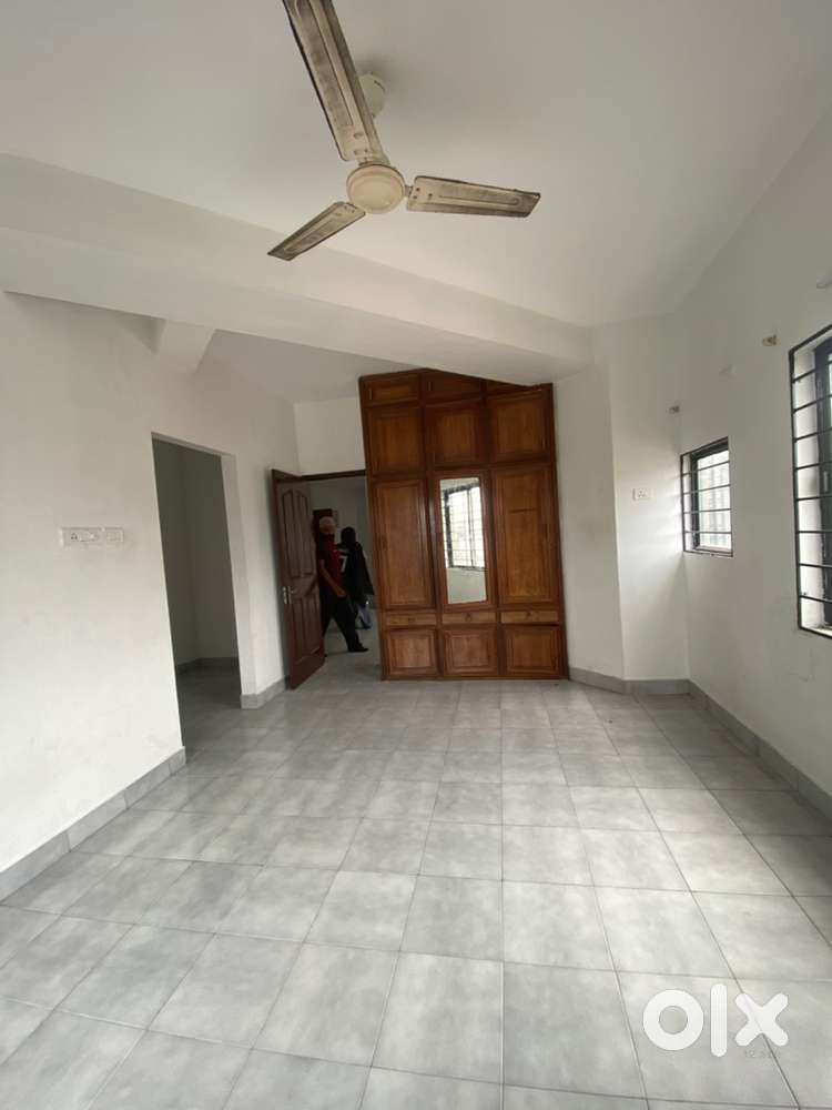 3BHK in MG Road