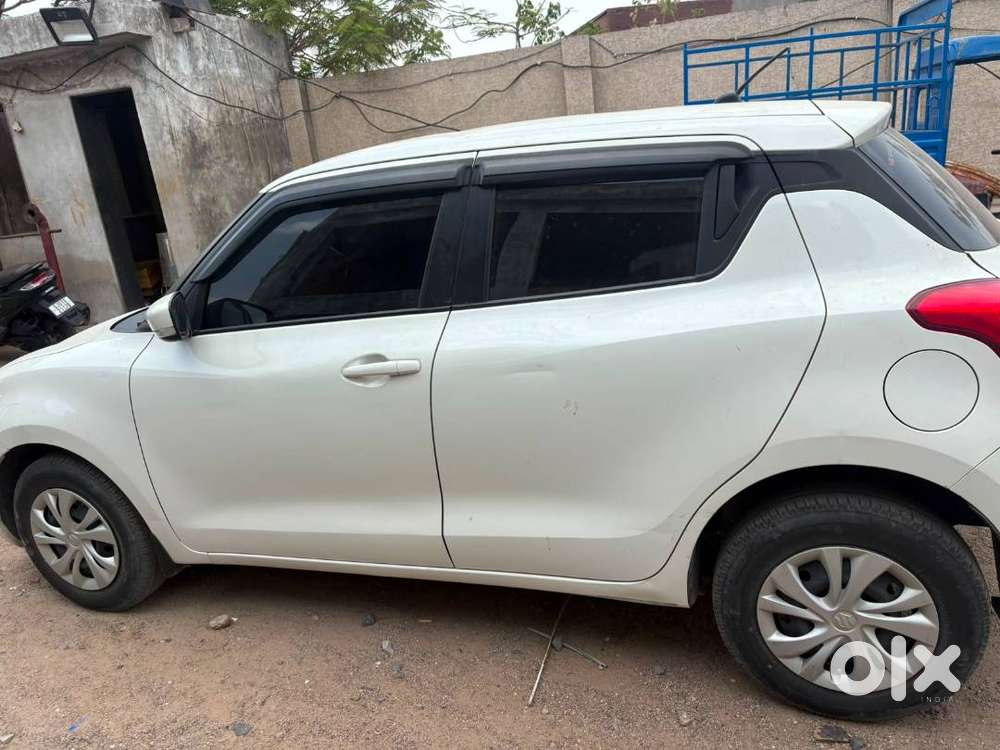 Maruti Suzuki Swift 2023 Petrol 31000 Km Driven