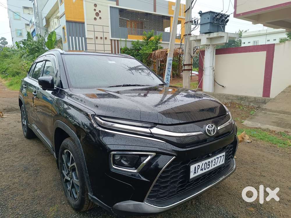 Toyota Urban Cruiser Hyryder 2024 Petrol Well Maintained