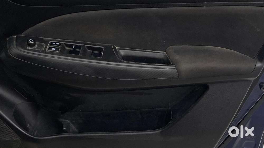Maruti Suzuki Swift Vvt Vxi, 2022, Petrol