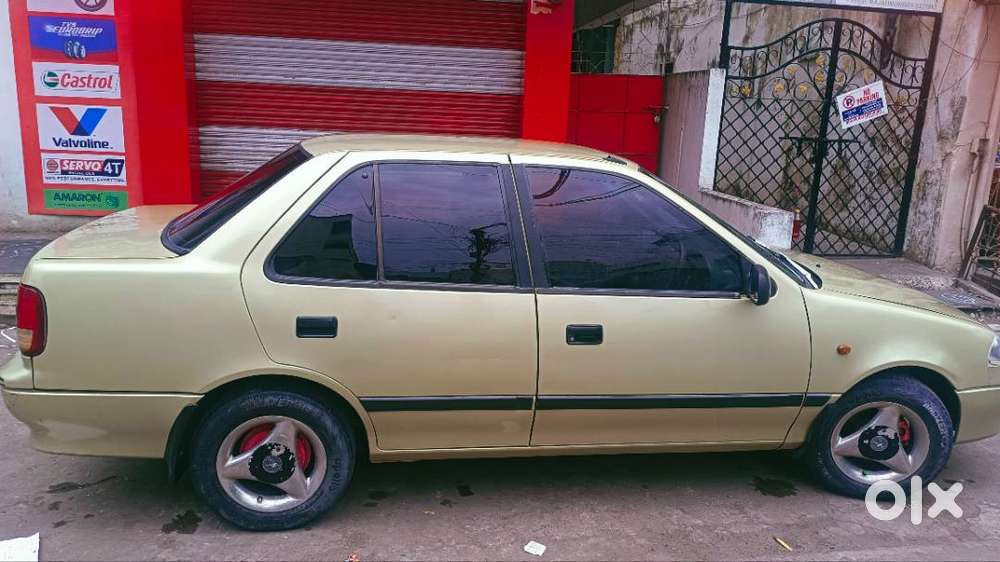 Maruti Esteem 1999