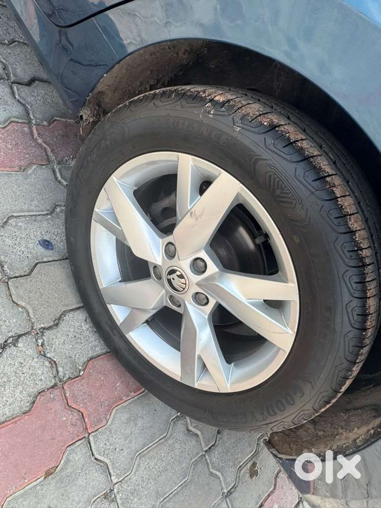 Skoda Octavia 2.0 Style Tsi At, 2021, Petrol