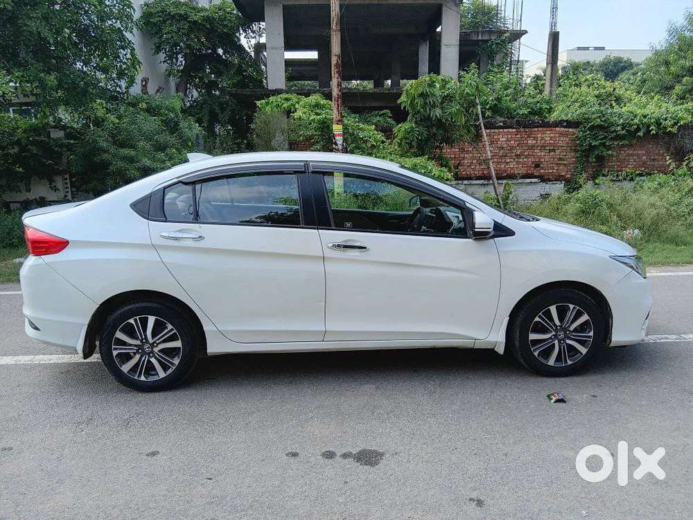 Honda City I-vtec V, 2017, Petrol