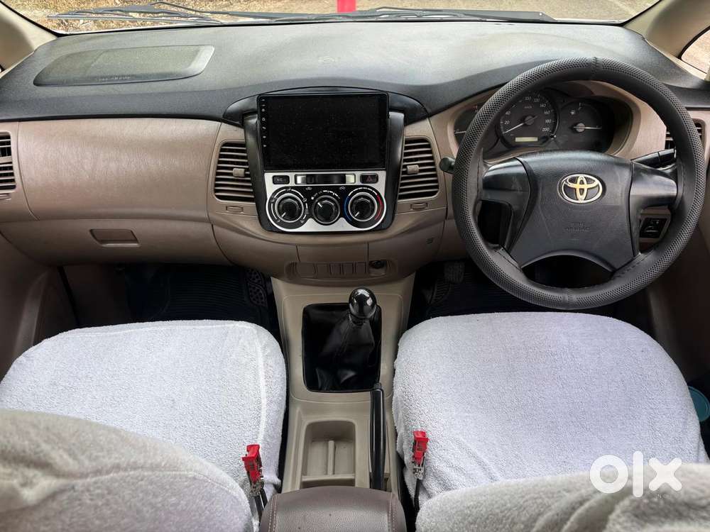 Toyota Innova 2.5 G (diesel) 7 Seater Bs Iv, 2015, Diesel