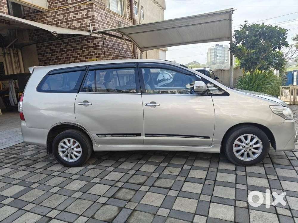 Toyota Innova 2.5 V 8 Str, 2013, Diesel