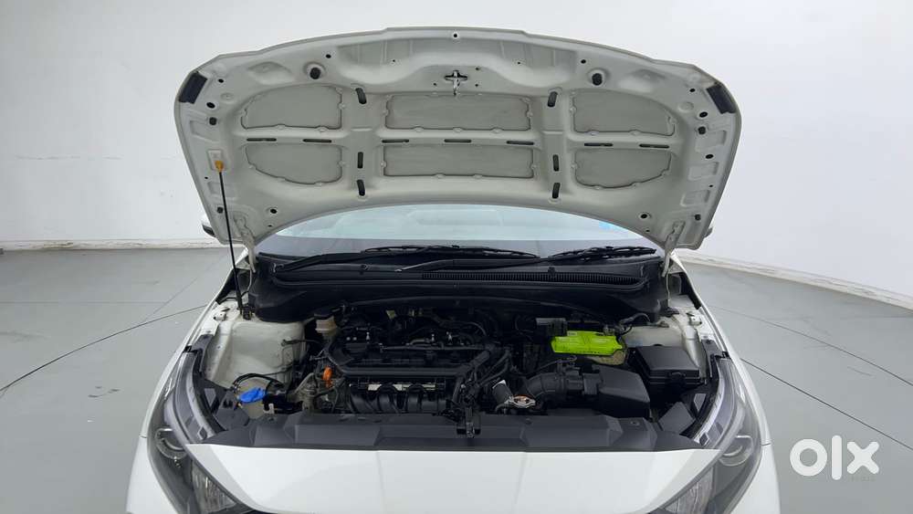 Hyundai New I20 1.2 Asta (o) Mt, 2022, Petrol