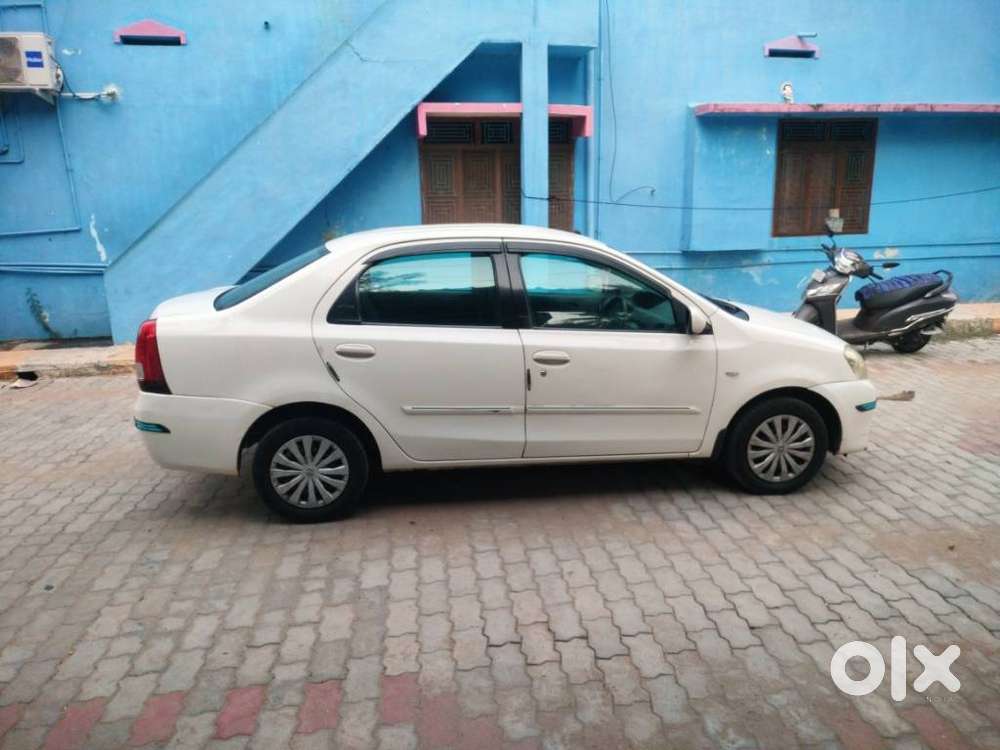 Toyota Etios, 2012, Petrol