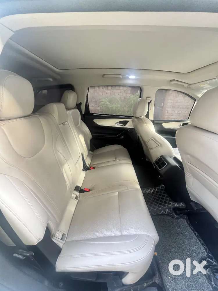 Mahindra Xuv700 2.0 Ax 7 2024