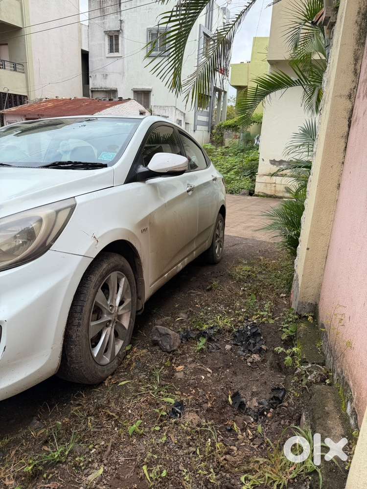 Hyundai Verna Fluidic 2011 Petrol Manual