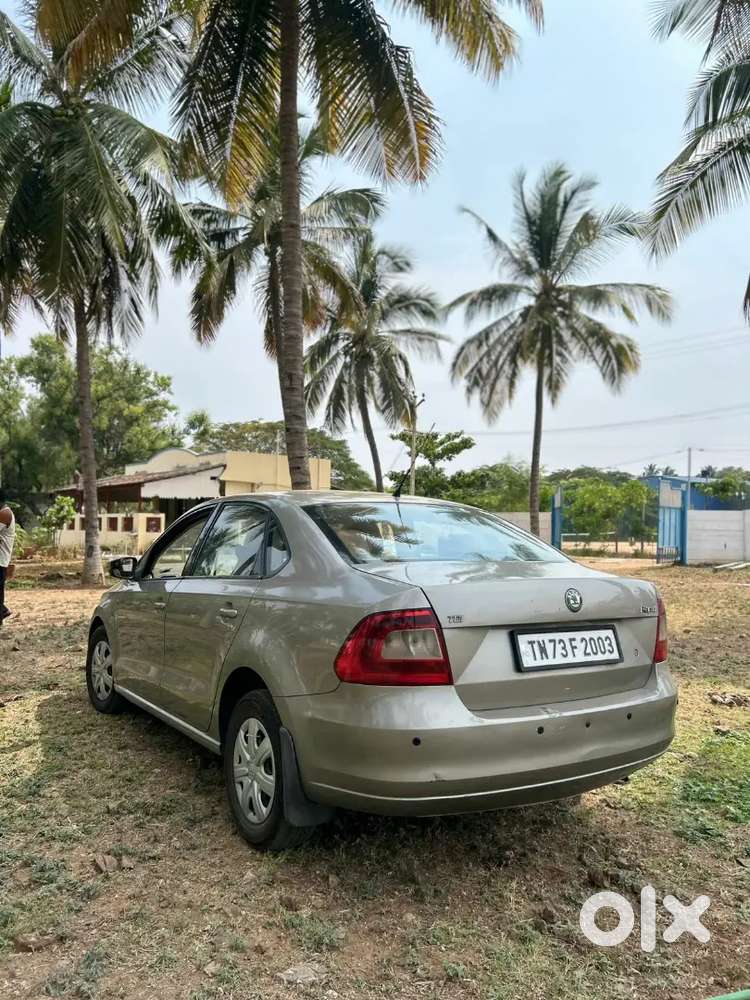 Skoda Rapid 2013 Diesel  Excellent Condition  Smooth Engine