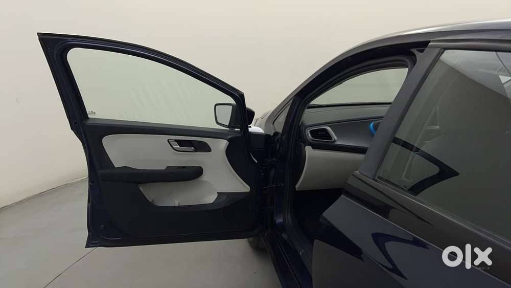 Tata Altroz 1.5 Xz Plus Diesel, 2022, Diesel