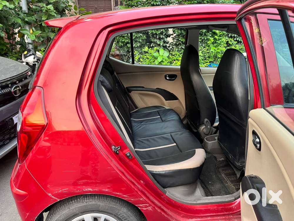 Hyundai I10 Sportz At, 2013, Petrol