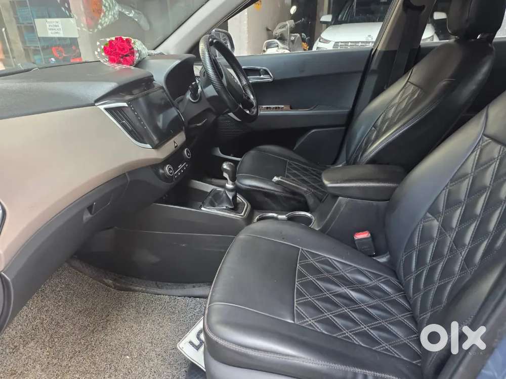 Selling My Hyundai Creta 2018 Top Model Fully Loaded For Just 525000