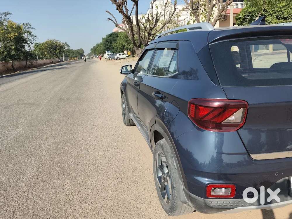 Hyundai Venue S Plus 2020 Mt Petrol