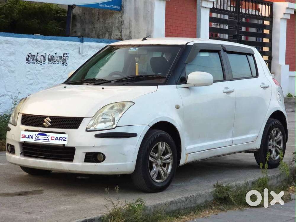 Maruti Suzuki Swift Vxi + Manual, 2005, Petrol