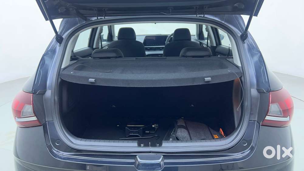 Hyundai I20 Asta (o) 1.2 Ivt, 2023, Petrol