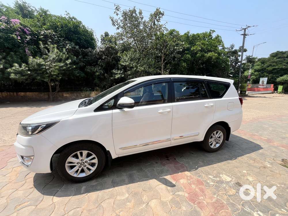Toyota Innova Crysta 2.4 G Mt 8s, 2020, Diesel