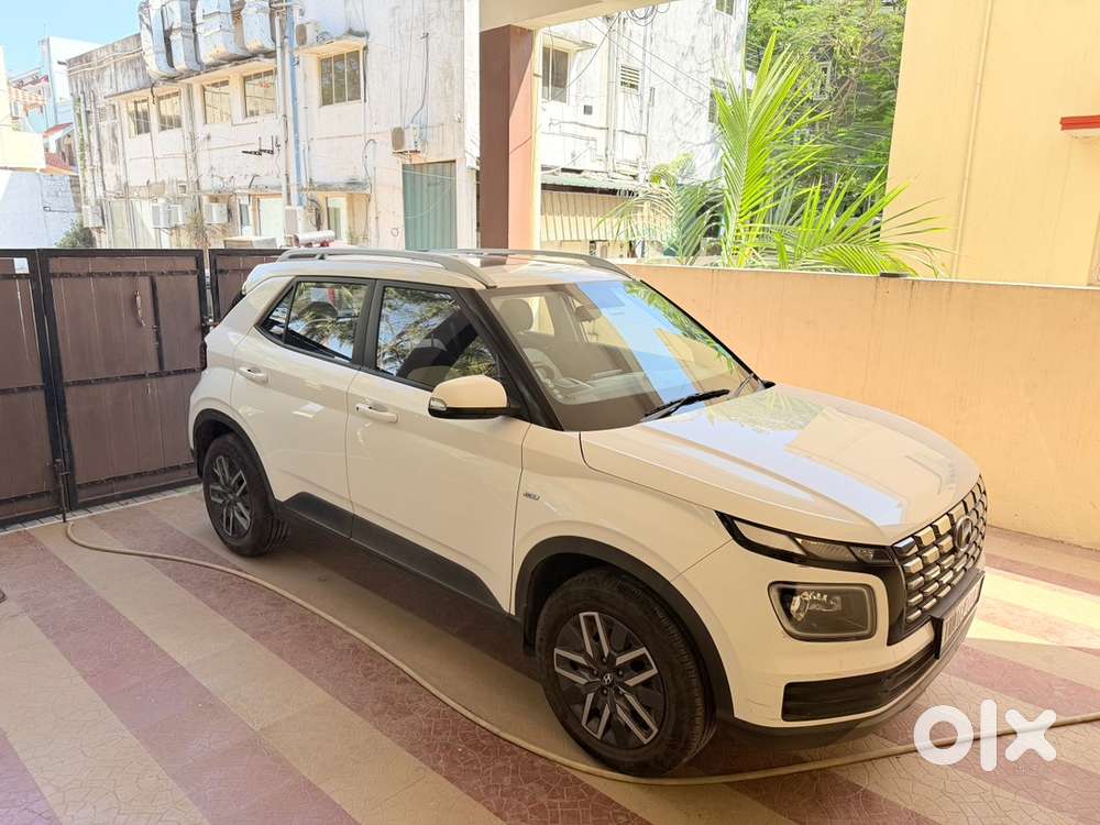 Hyundai Venue Automatic